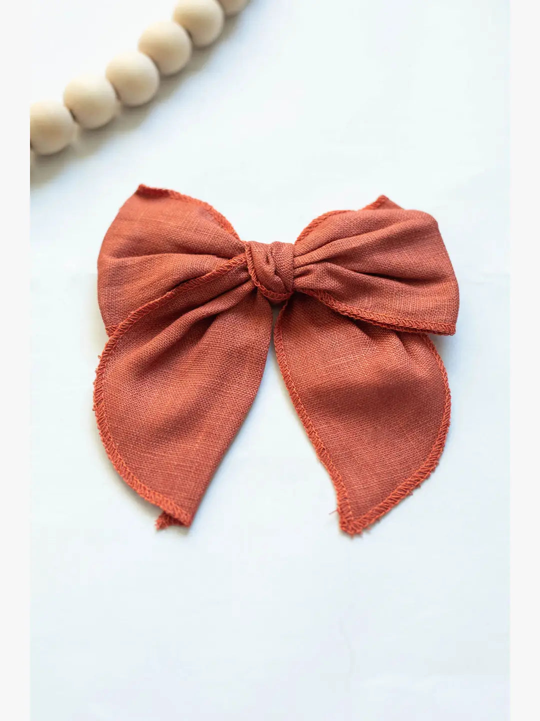 Linen bow