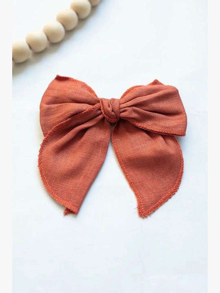 Linen bow