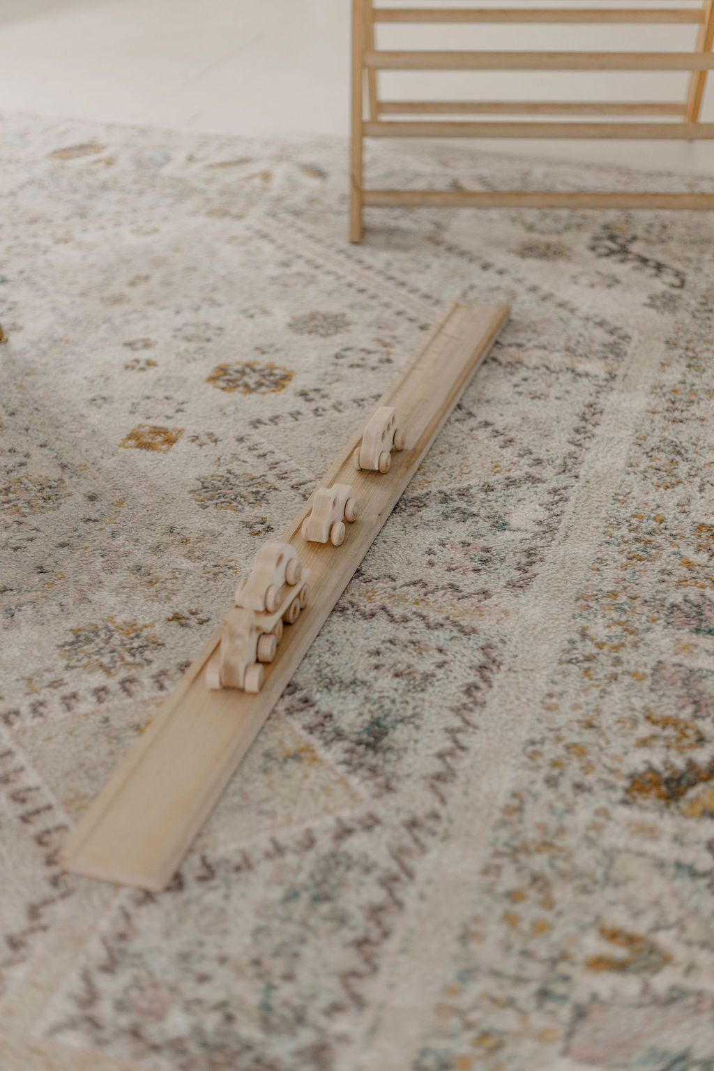 Wooden cars + Truck + ramp