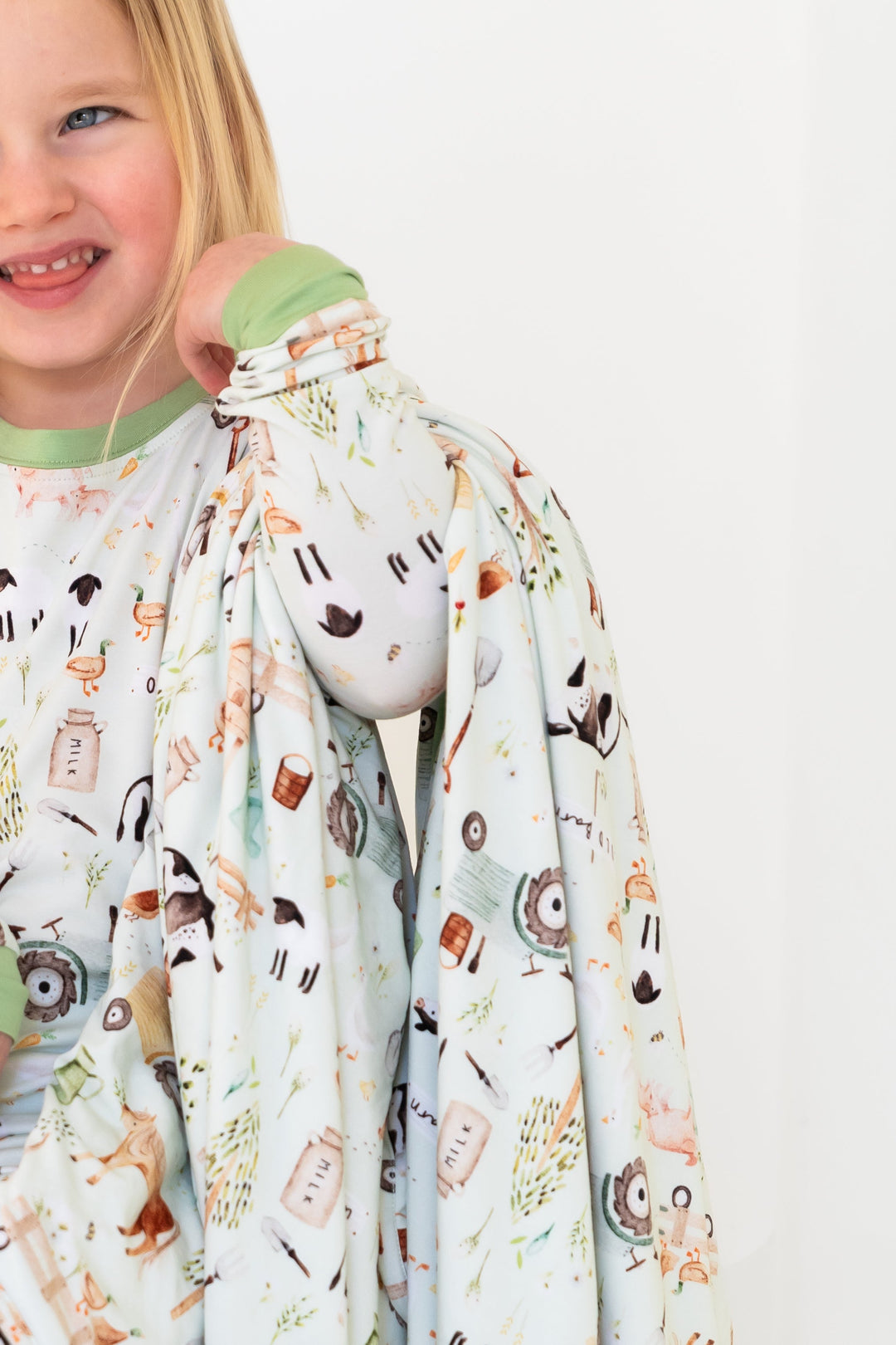 Friendly Farms Huggable Blanket