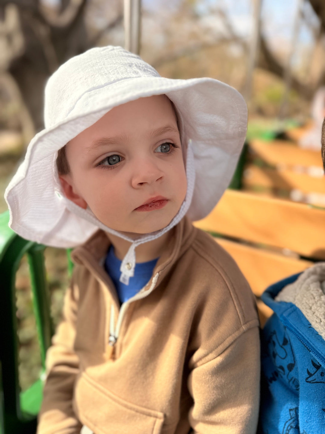 bucket hat in Cape Cod Seersucker white