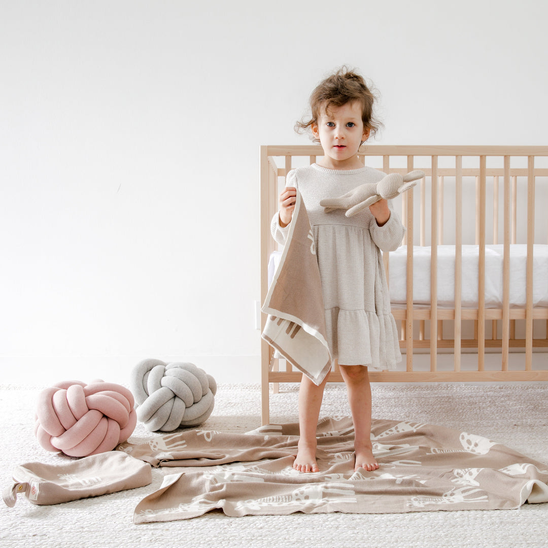 Giraffe Organic Cotton Baby Blanket and Burp Cloth Set