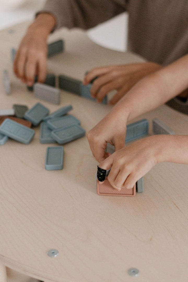 Silicone Dominos