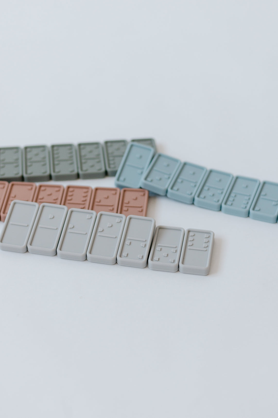 Silicone Dominos