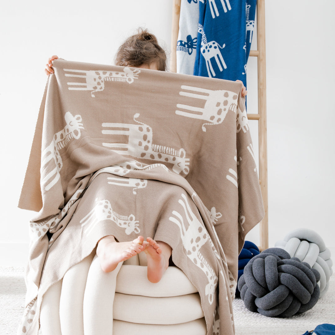 Giraffe Organic Cotton Baby Blanket and Burp Cloth Set